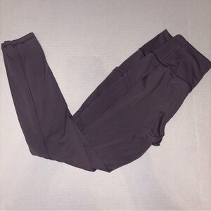 Banana Republic Airsoft  Legging Sz Medium light purple. Narrow Leg Opening